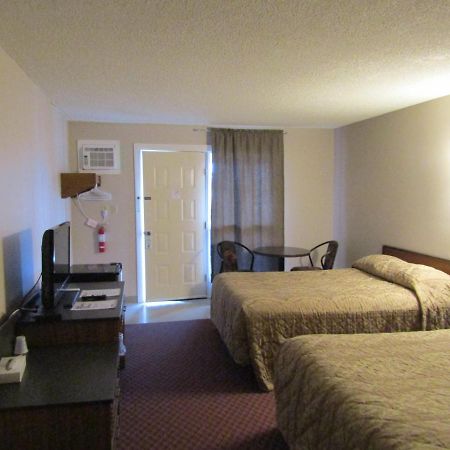 Airways Motel Cold Lake 外观 照片